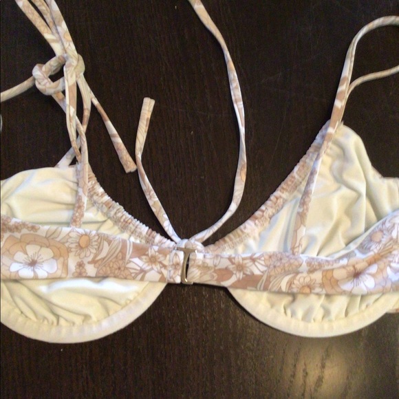 SALE 🌴🐚🌴Charlie Holiday bikini - Picture 3 of 4